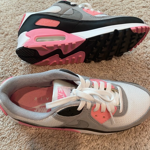 ‼️PRICE FIRM‼️Nike Air max 90 pink white black - Picture 2 of 9